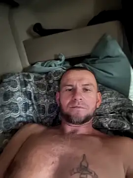 Snapshot of RoadDaddyXL chatting on September 21, 2025, 3:28 pm RoadDaddyXL online show from September 21, 2025, 3:28 pm