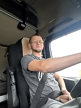 Snapshot of RoadDaddyXL chatting on October 27, 2025, 12:06 pm RoadDaddyXL online show from October 27, 2025, 12:06 pm