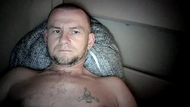 RoadDaddyXL online show from September 12, 2025, 10:42 pm