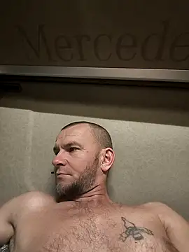 Snapshot of RoadDaddyXL chatting on October 30, 2025, 4:48 pm RoadDaddyXL online show from October 30, 2025, 4:48 pm