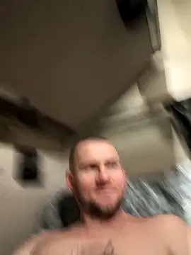 Snapshot of RoadDaddyXL chatting on November 1, 2025, 2:40 am RoadDaddyXL online show from November 1, 2025, 2:40 am