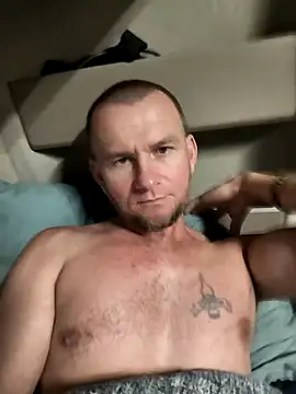 Snapshot of RoadDaddyXL chatting on September 24, 2025, 2:40 am RoadDaddyXL online show from September 24, 2025, 2:40 am