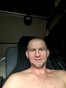 Snapshot of RoadDaddyXL chatting on October 9, 2025, 10:16 am RoadDaddyXL online show from October 9, 2025, 10:16 am