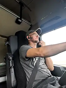 Snapshot of RoadDaddyXL chatting on October 23, 2025, 11:09 am RoadDaddyXL online show from October 23, 2025, 11:09 am