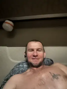 Snapshot of RoadDaddyXL chatting on October 28, 2025, 10:20 pm RoadDaddyXL online show from October 28, 2025, 10:20 pm