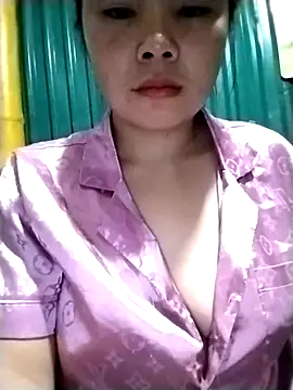 Snapshot of miumiu-00 chatting on September 15, 2025, 3:23 pm miumiu-00 online show from September 15, 2025, 3:23 pm