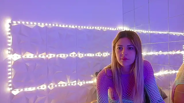 Snapshot of Aishha_ chatting on September 29, 2025, 5:03 am Aishha  online show from September 29, 2025, 5:03 am