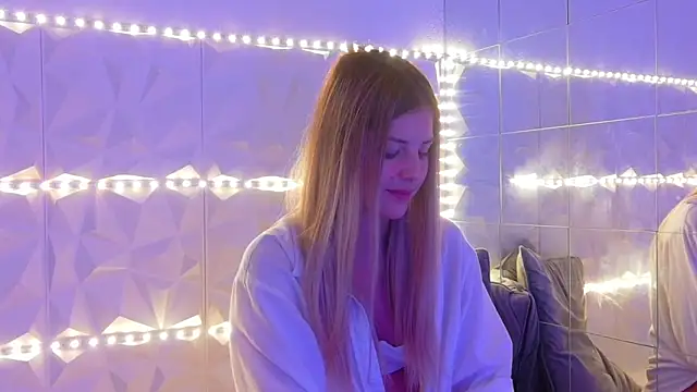 Snapshot of Aishha_ chatting on October 7, 2025, 5:08 am Aishha  online show from October 7, 2025, 5:08 am