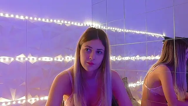 Snapshot of Aishha_ chatting on October 17, 2025, 5:11 am Aishha  online show from October 17, 2025, 5:11 am