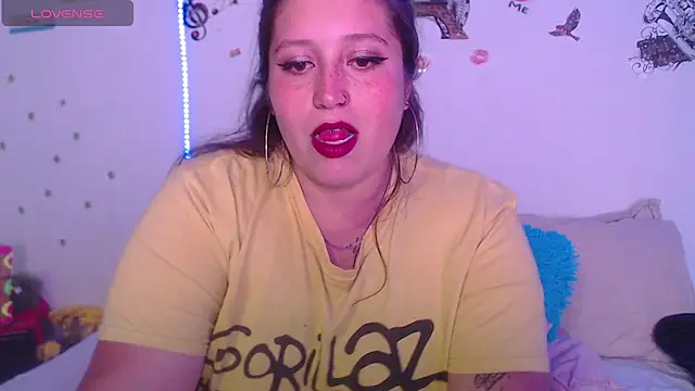 nahomy jonhs online show from October 8, 2025, 6:04 am