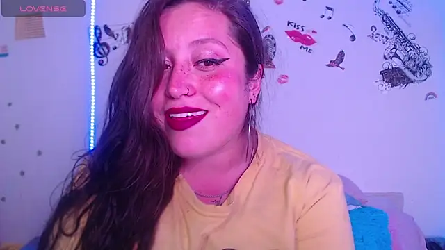 nahomy jonhs online show from October 4, 2025, 3:52 am