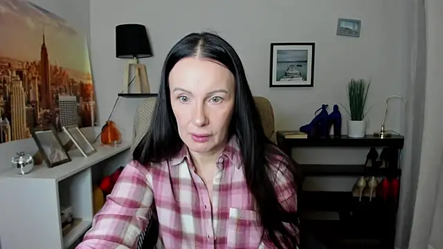 Snapshot of Velvet_Jasmine chatting on February 10, 2026, 6:34 am Velvet Jasmine online show from February 10, 2026, 6:34 am