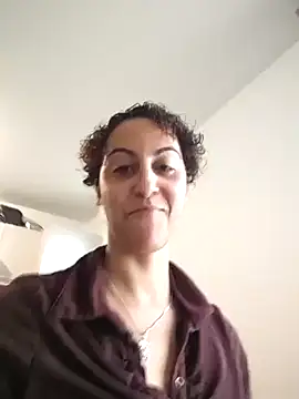 Snapshot of KushyDolly chatting on September 20, 2025, 5:18 pm KushyDolly online show from September 20, 2025, 5:18 pm