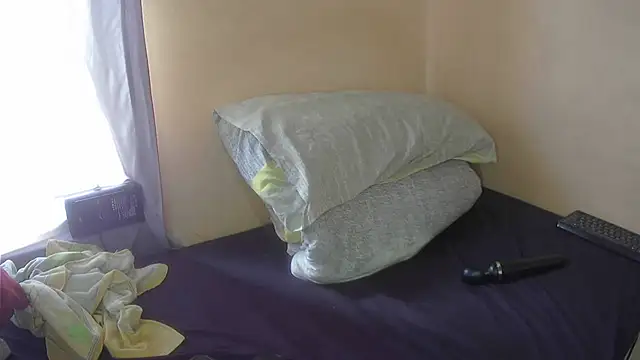 Snapshot of maskedjezebelbaddie chatting on September 30, 2025, 10:21 am maskedjezebelbaddie online show from September 30, 2025, 10:21 am