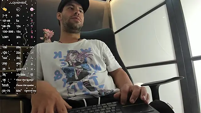 Snapshot of JhoanMontes chatting on September 25, 2025, 7:53 pm JhoanMontes online show from September 25, 2025, 7:53 pm