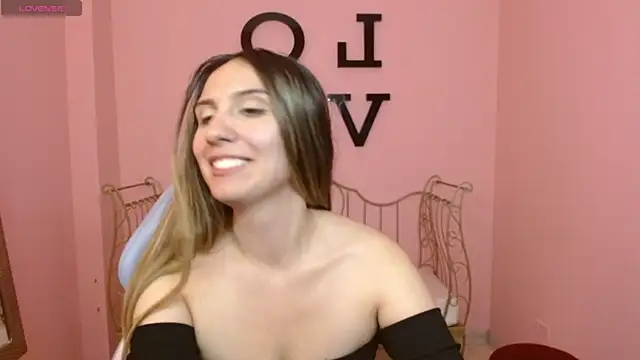  Sarah Honey  online show from September 13, 2025, 4:01 am