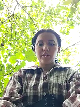  IRENNE  online show from September 14, 2025, 4:18 pm