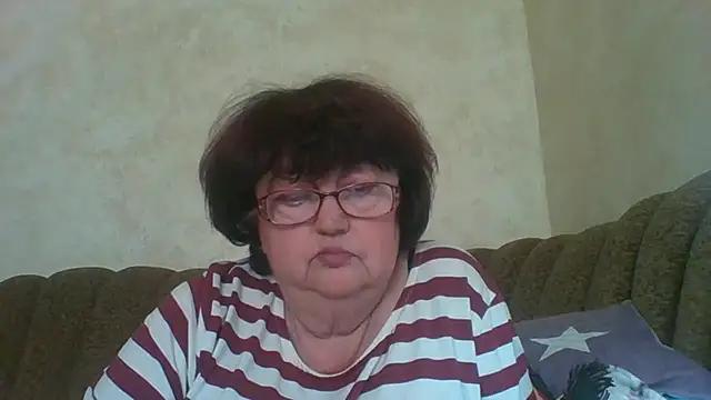 MilaSky5303 online show from September 20, 2025, 1:27 pm