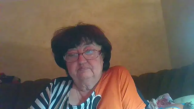 MilaSky5303 online show from September 29, 2025, 8:25 pm