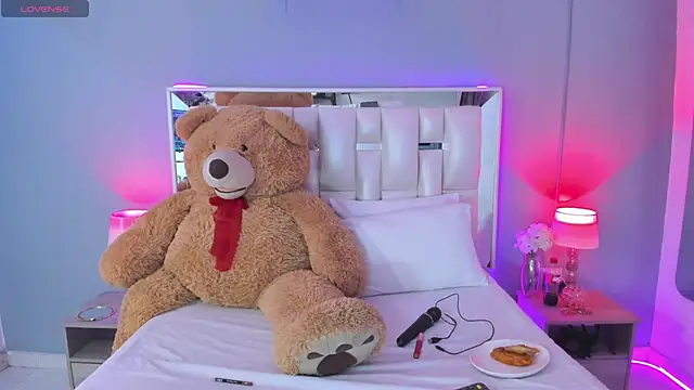 Snapshot of Darlyn_tenderhot__ chatting on September 19, 2025, 6:39 am Darlyn tenderhot   online show from September 19, 2025, 6:39 am