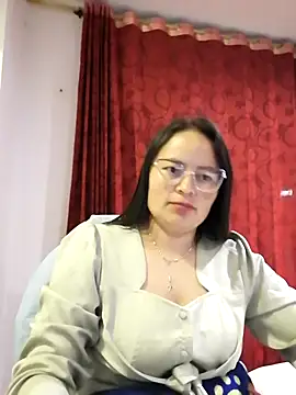 Snapshot of Daliz_Leon chatting on October 12, 2025, 1:40 am Daliz Leon online show from October 12, 2025, 1:40 am