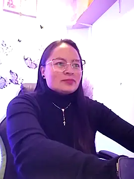 Snapshot of Daliz_Leon chatting on September 19, 2025, 2:26 am Daliz Leon online show from September 19, 2025, 2:26 am