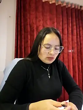 Snapshot of Daliz_Leon chatting on October 18, 2025, 2:46 am Daliz Leon online show from October 18, 2025, 2:46 am