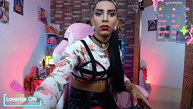 Starhott  online show from September 17, 2025, 3:08 am