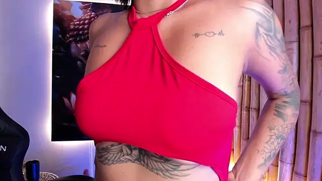 Snapshot of charlotte_mitchell_ chatting on October 16, 2025, 7:44 pm charlotte mitchell  online show from October 16, 2025, 7:44 pm