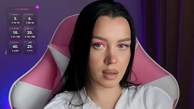 AmeliaSonk231 online show from October 27, 2025, 7:15 pm