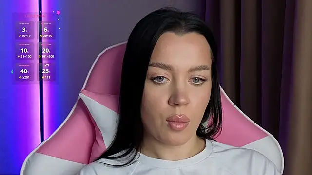 AmeliaSonk231 online show from November 3, 2025, 6:44 pm