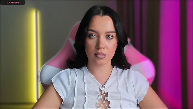 AmeliaSonk231 online show from October 9, 2025, 5:57 pm