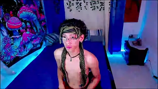 Thedoll ethan7 online show from March 19, 2026, 1:05 am