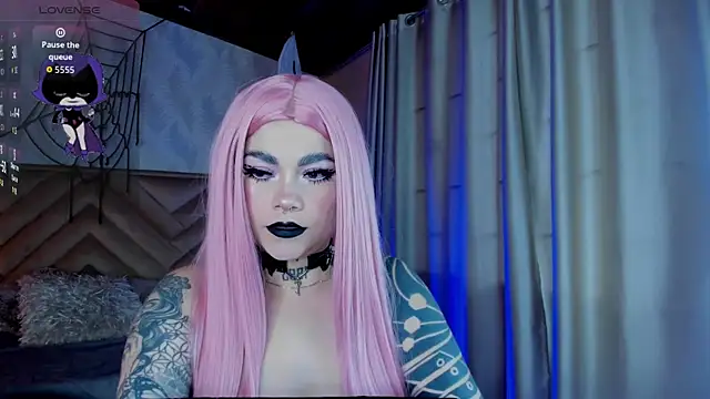 Snapshot of _raven_black chatting on October 24, 2025, 12:15 pm raven black online show from October 24, 2025, 12:15 pm