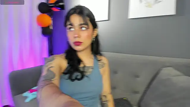 Snapshot of flower_smith_ chatting on October 27, 2025, 11:44 am flower smith online show from October 27, 2025, 11:44 am