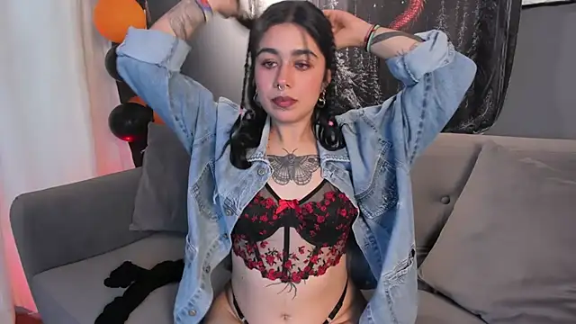 Snapshot of flower_smith_ chatting on October 11, 2025, 12:06 pm flower smith online show from October 11, 2025, 12:06 pm