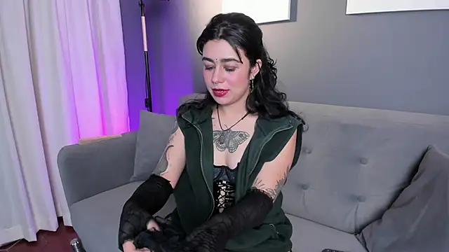 Snapshot of flower_smith_ chatting on October 1, 2025, 11:36 am flower smith online show from October 1, 2025, 11:36 am