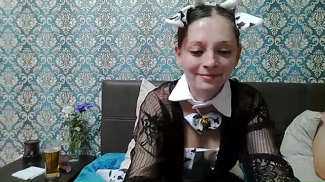 Rapunzel hairlover online show from October 3, 2025, 7:59 pm