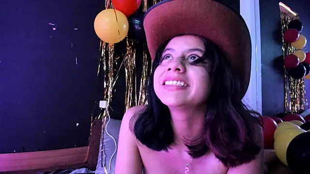 Snapshot of Julieth_brown_ chatting on September 25, 2025, 3:51 pm Julieth brown  online show from September 25, 2025, 3:51 pm