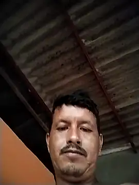 colombiano198720 online show from September 29, 2025, 12:22 pm