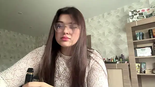 Snapshot of CarylWeatherholtz chatting on September 29, 2025, 10:22 am CarylWeatherholtz online show from September 29, 2025, 10:22 am