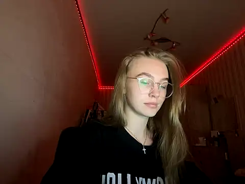 Snapshot of bellameow88 chatting on September 21, 2025, 12:43 pm bellameow88 online show from September 21, 2025, 12:43 pm