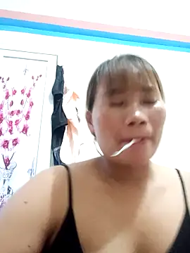 Mainay0033 online show from September 9, 2025, 11:19 am