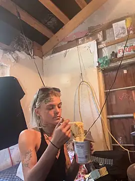 Snapshot of ittybittymeryssa chatting on April 29, 2026, 5:17 pm ittybittymeryssa online show from April 29, 2026, 5:17 pm