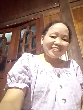 Snapshot of _YooY_ chatting on October 12, 2025, 3:13 pm  YooY  online show from October 12, 2025, 3:13 pm