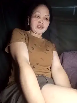 Snapshot of _YooY_ chatting on September 26, 2025, 2:13 pm  YooY  online show from September 26, 2025, 2:13 pm