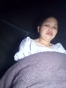 Snapshot of _YooY_ chatting on October 6, 2025, 9:59 pm  YooY  online show from October 6, 2025, 9:59 pm