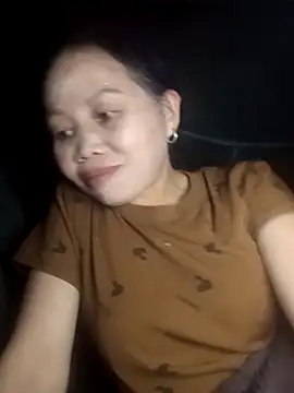 Snapshot of _YooY_ chatting on October 15, 2025, 12:57 pm  YooY  online show from October 15, 2025, 12:57 pm