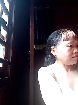 Snapshot of _YooY_ chatting on October 27, 2025, 2:34 am  YooY  online show from October 27, 2025, 2:34 am