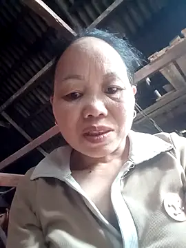 Snapshot of _YooY_ chatting on September 28, 2025, 4:19 am  YooY  online show from September 28, 2025, 4:19 am